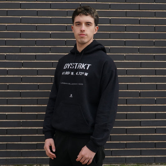 DYSTRKT Blueprint Hoodie Black – Sudadera negra streetwear premium