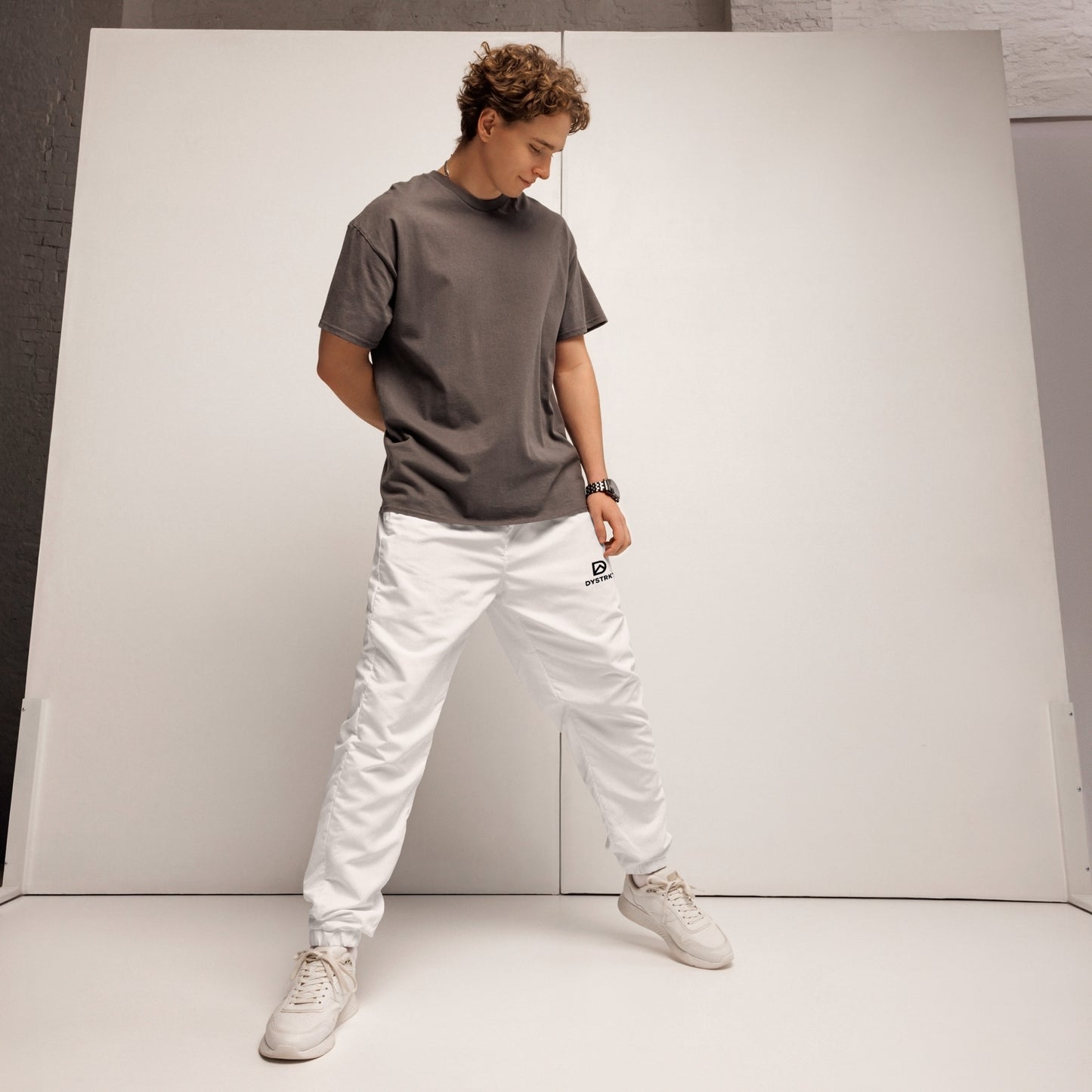DYSTRKT Core Pants White | Pantalón blanco streetwear premium